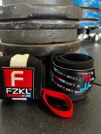 F[IT] Wristwrap 17.5" White Stripe/ Black Embossed (thumb loop)